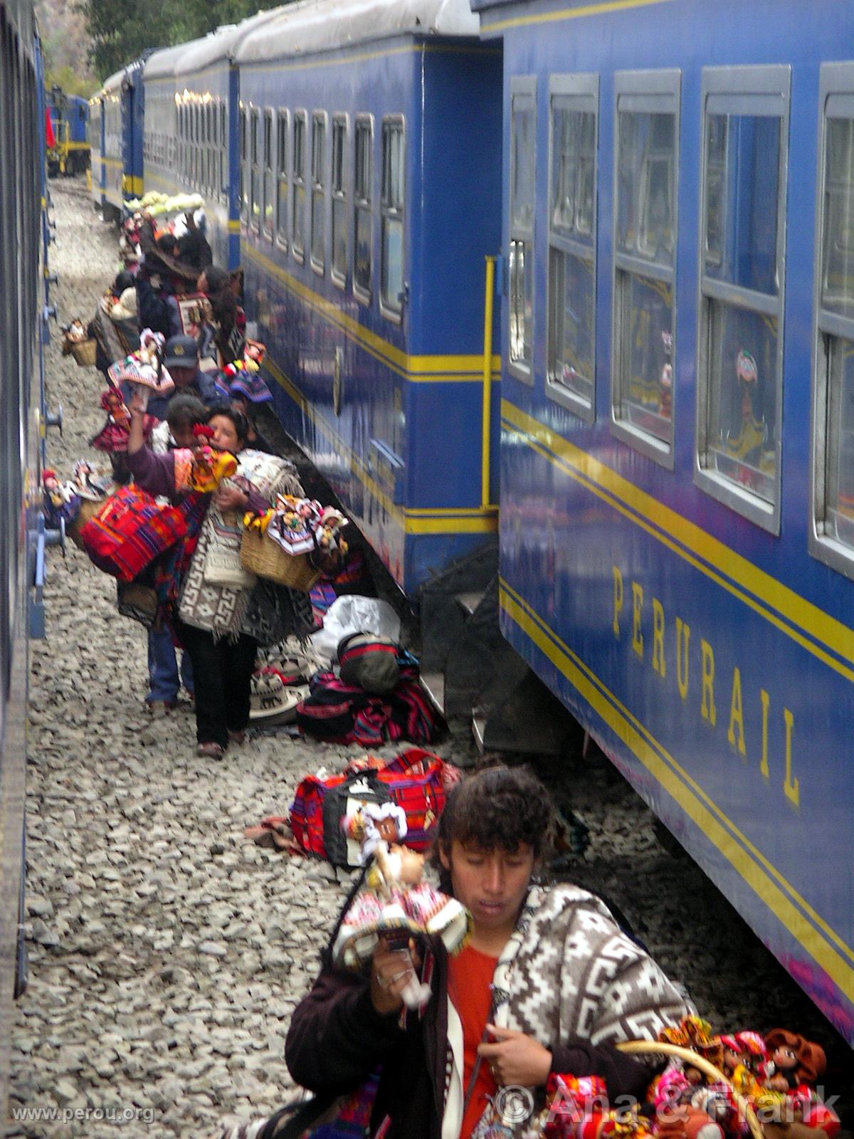Train en direction du Machu Picchu
