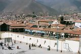 Une cour de récréation, Cuzco