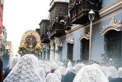 Procession du Seigneur des Miracles