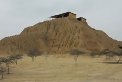 Valle des Pyramides de Tcume