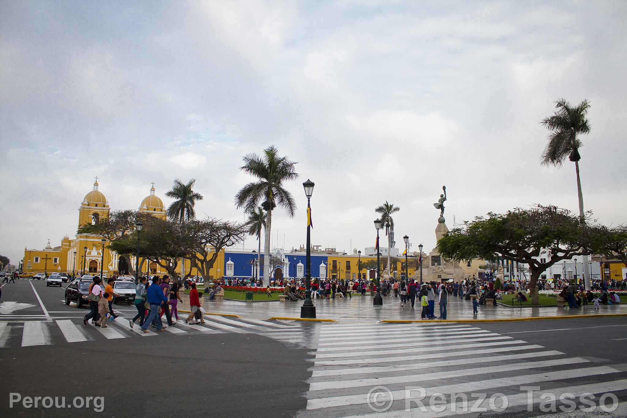 Place d'Armes, Trujillo