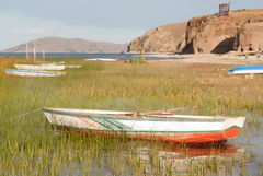 Bateaux sur le lac Titicaca