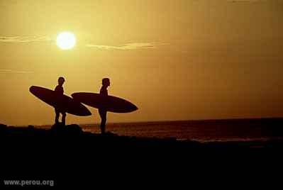 Surfistes à Huanchaco