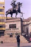 Statue de Francisco Pizarro, Lima
